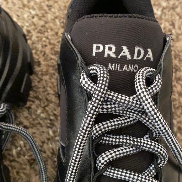 Sneakers - Picture 3 of 6